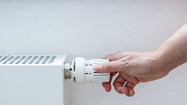 Hablando claro - ¿Por qué no están llegando las ayudas para la luz y el gas a la población?