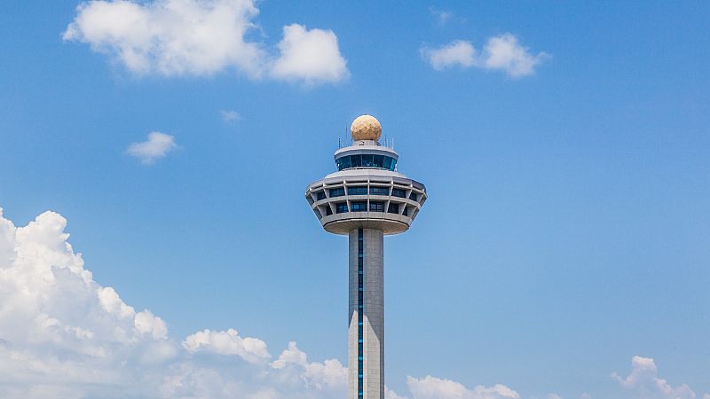 El Gobierno inicia la liberalización de más torres de control de tráfico aéreo 