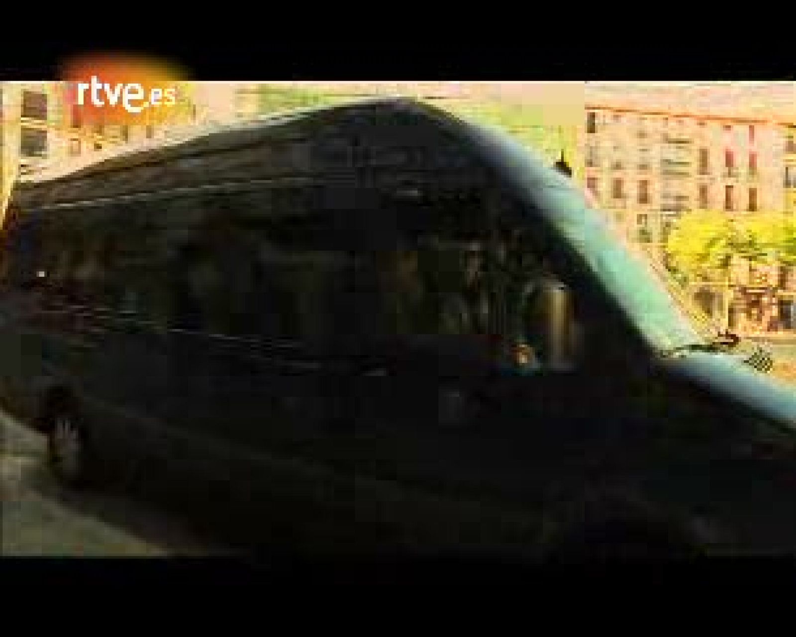 Fuera de Lugar. The Right Ons 'Frontline'