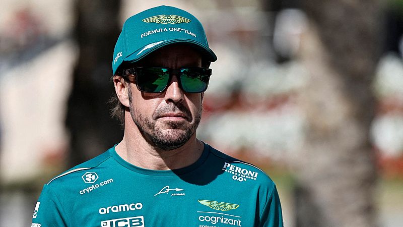 Tras brillar en la pretemporada, Fernando Alonso afronta el campeonato con ilusión -- Ver ahora