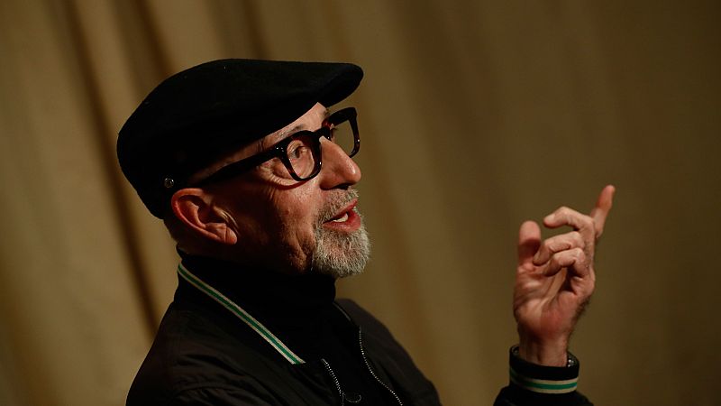 Flash moda monográficos - Alvarado: 40 años de alta/baja cultura/costura - Ver ahora