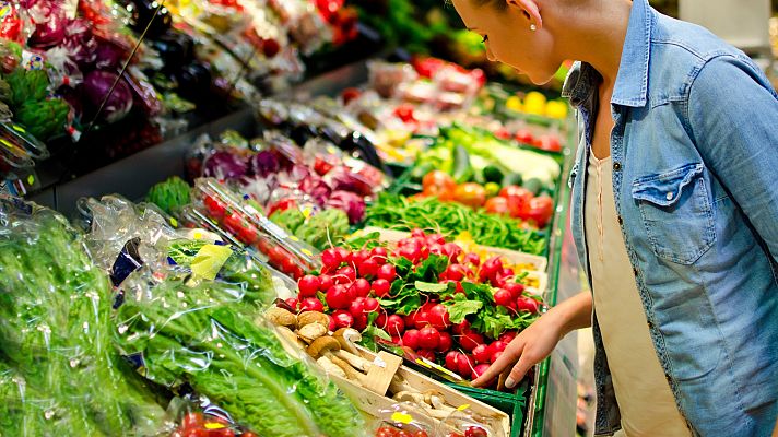 Hablando claro - El misterio de los frescos: productos más baratos en origen que multiplican su precio en los supermercados