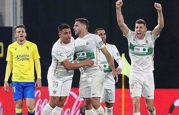 El Cádiz pide parar LaLiga por el 'caso Elche'