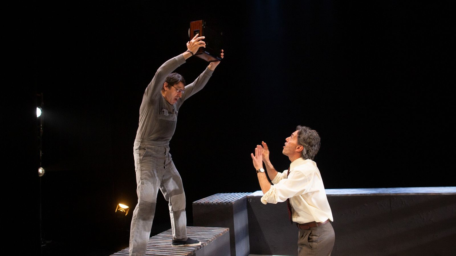 Las guerras de nuestros antepasados - Atención obras - ver ahora