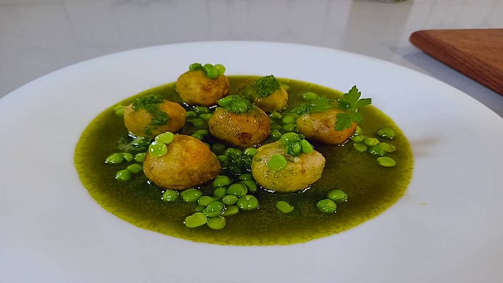  - Receta de albóndigas de merluza en salsa verde