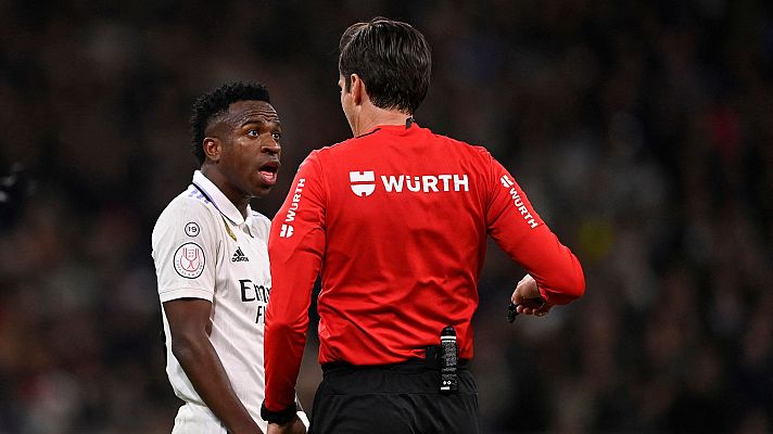 Telediario 1 - Lo que no se vio del 'Clásico' de Copa entre el FC Barcelona y Real Madrid