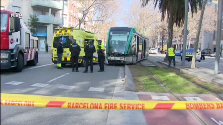 Accident entre un tramvia i una ambulància