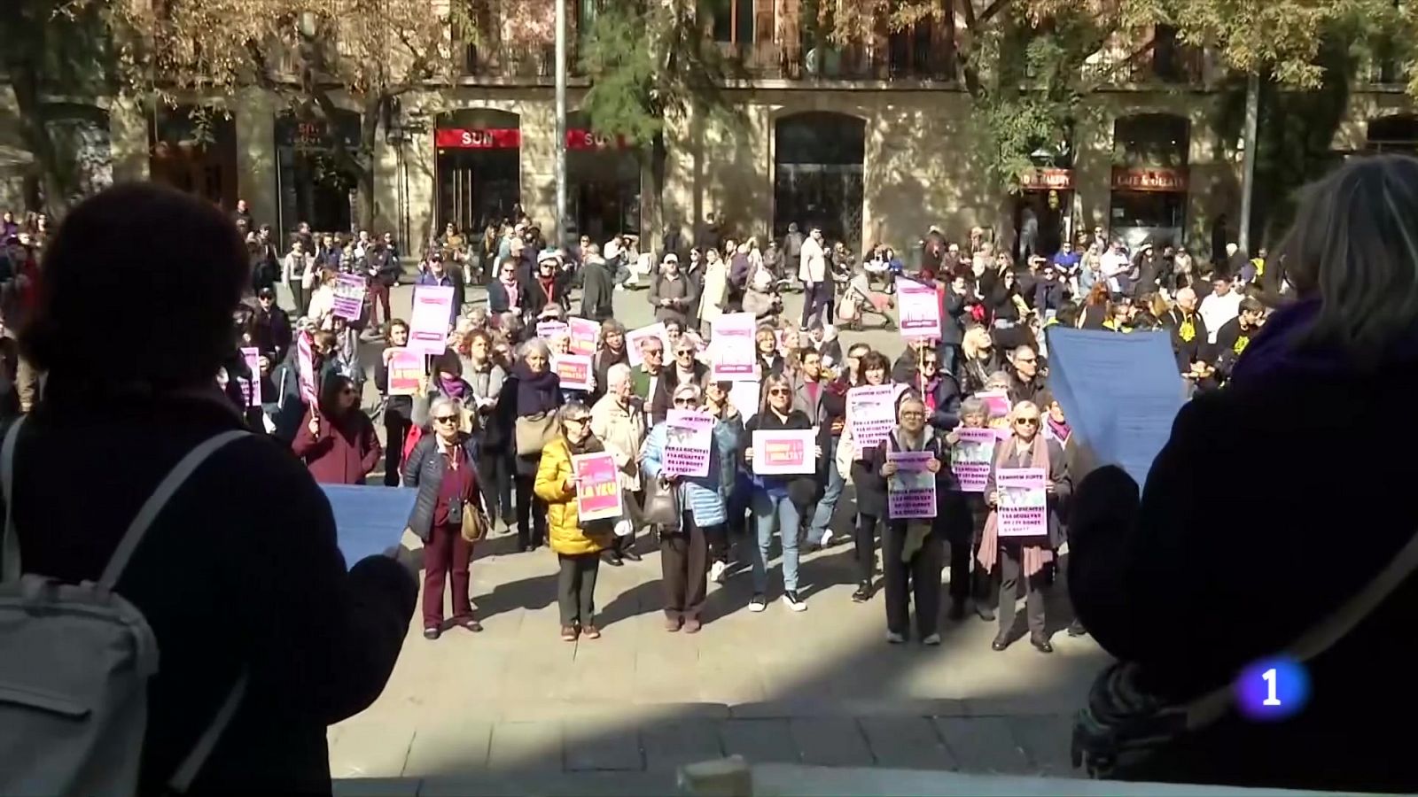 Primeres mobilitzacions del març feminista