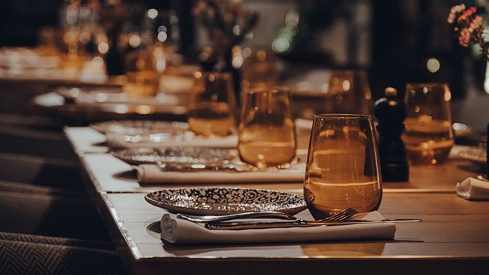 Telediario Fin de Semana - Comer fuera de casa cuesta de media un 8% más