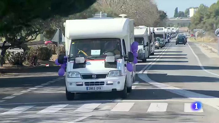 Retencions a la Costa del Garraf per la marxa de caravanes