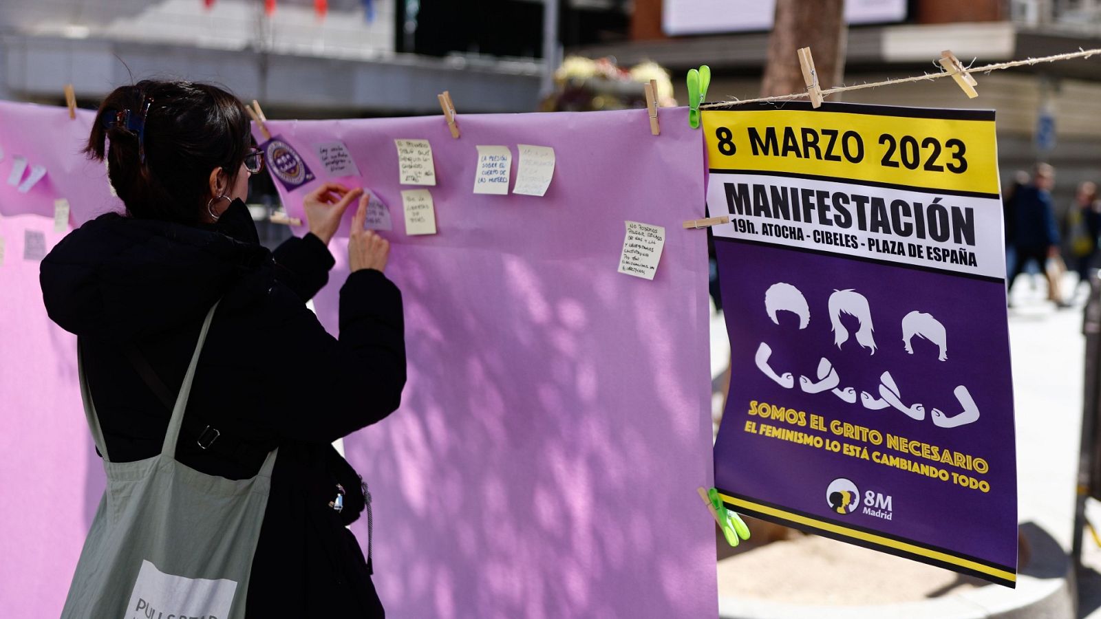 Los derechos de las mujeres trans y la prostitución marcan otro 8M: la división del feminismo en dos corrientes