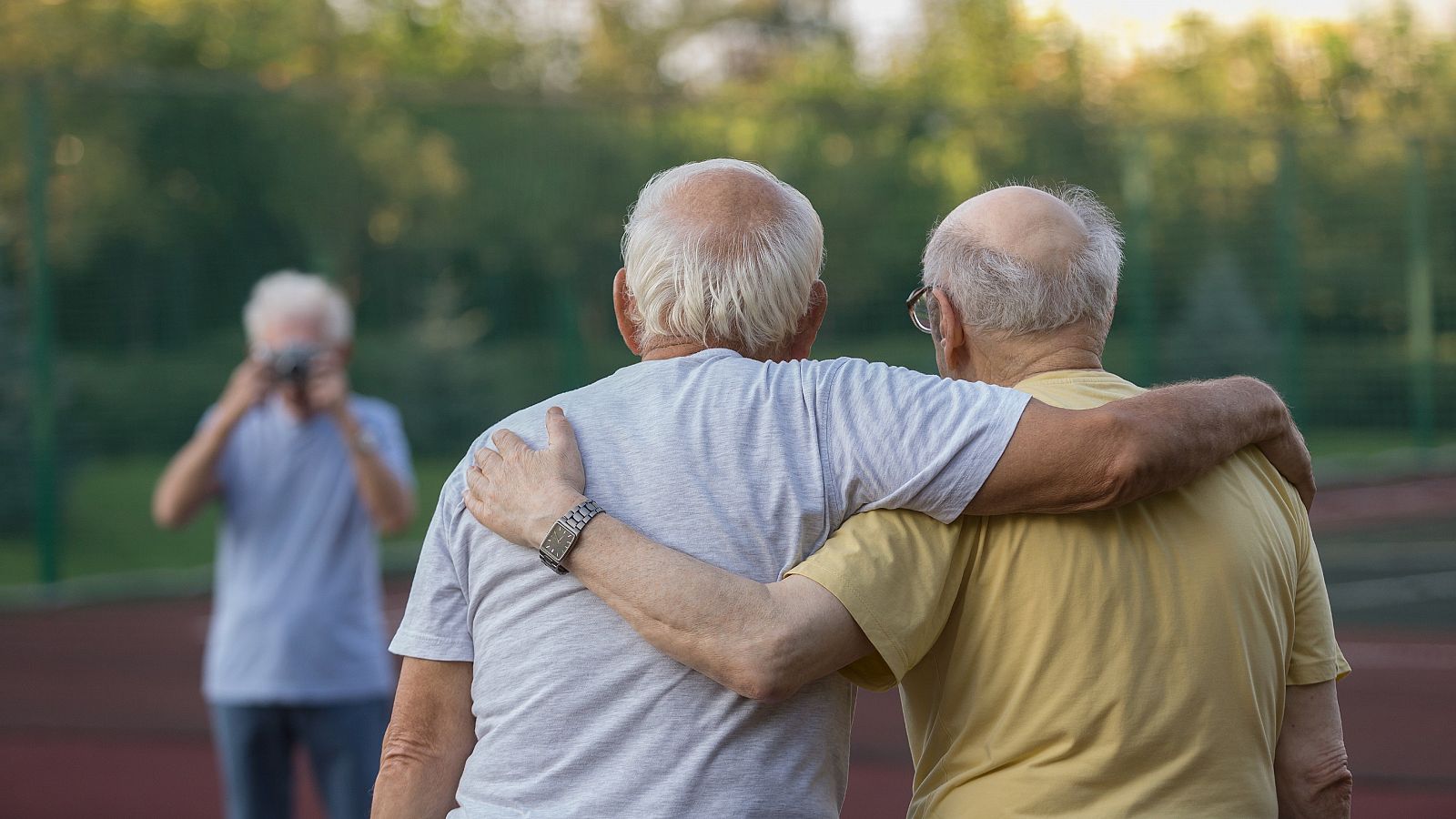 Dos amigos se reencuentran en la misma residencia tras 75 años