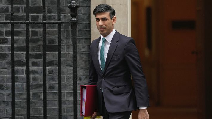 Telediario 1 - Continúa el debate migratorio en Reino Unido por la ley propuesta por el Gobierno de Sunak