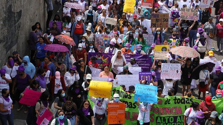 Telediario 2 - Las marchas del 8M en el mundo