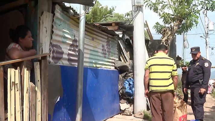 Telediario 2 - La lucha contra las pandillas en El Salvador