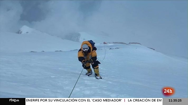 Bouchra Baibanou, la alpinista marroquí ejemplo de empoderamiento y superación             