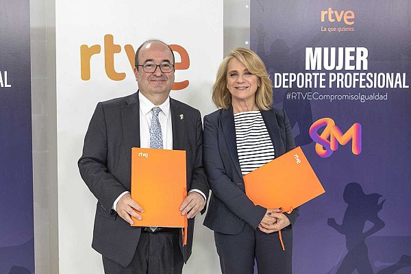 Telediario 1 - Convenio para tratar con igualidad las noticias deportivas