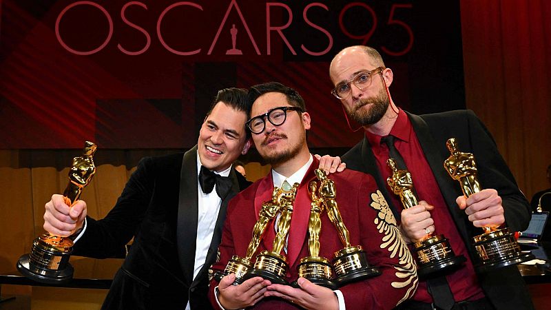 Ganadores Oscar 2023: 'Todo a la vez en todas partes' triunfa con siete estatuillas