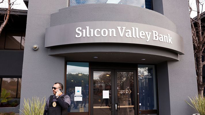 Telediario 2 - ¿Podría ocurrir el colapso del Silicon Valley Bank en España?