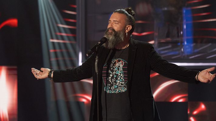 Cover Night - José Luis Jaén hace una versión espectacular de Puro teatro