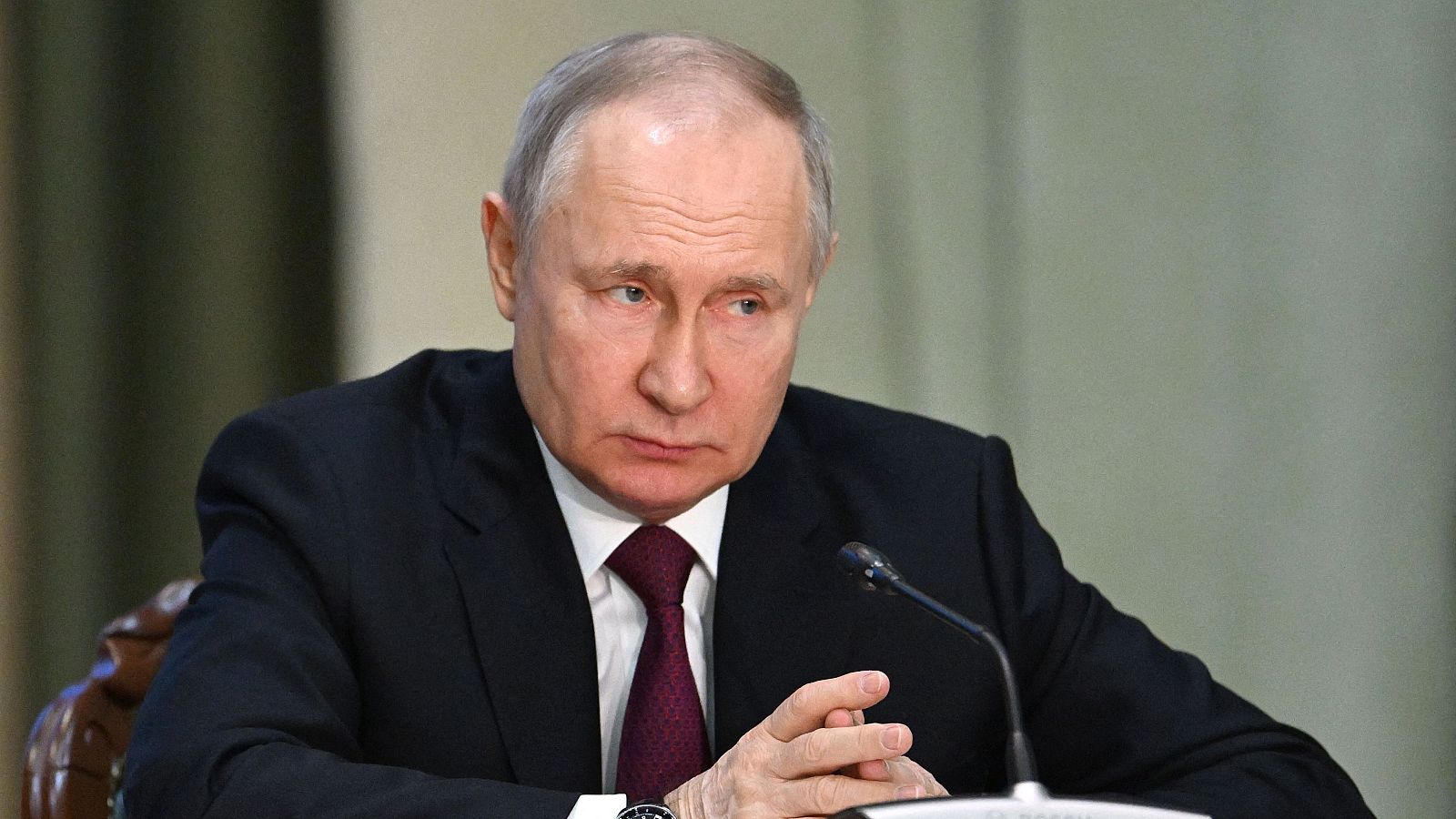 'El año que llegó Putin', el nuevo libro de Anna Bosch: "Nadie podía prever lo que iba a ser"