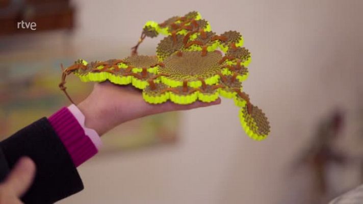  - Làmpades fetes de cartró