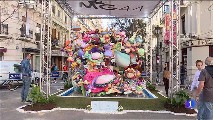L'informatiu - Comunitat Valenciana - Los monumentos infantiles culminan su plantà