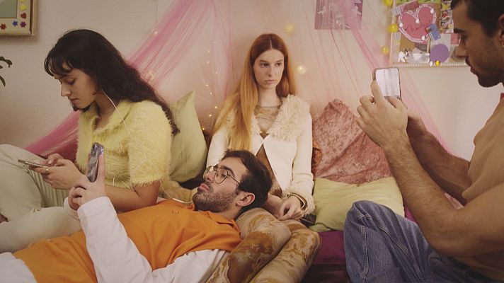 RTVE Igualdad - Exposición 'Escenarios de ficción' de Ana Esteve en el museo Thyssen