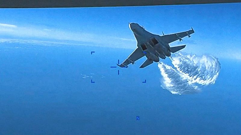 EE.UU. publica imágenes del incidente de su dron con el avión ruso en el Mar Negro