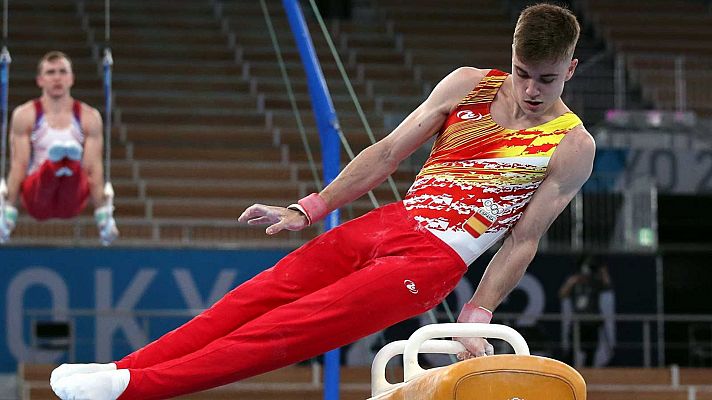 Así ha quedado la furgoneta donde viajaba el equipo español de gimnasia artística