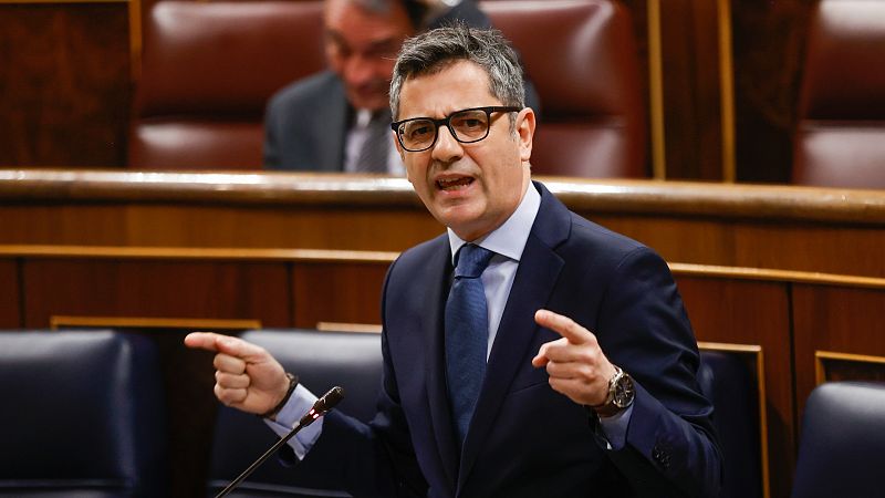PSOE y Vox presionan al PP para que se replantee su abstención en la moción de censura      