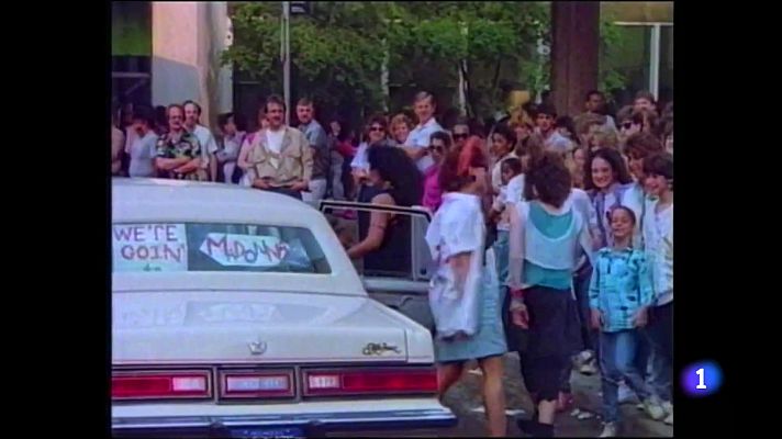 L'Informatiu - La psicologia íntima del fan incondicional