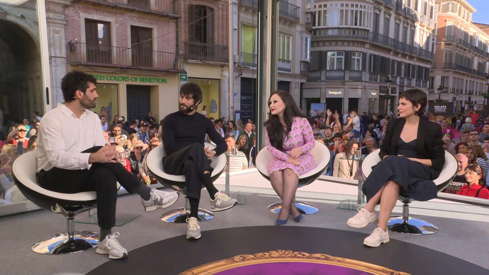 Cine de barrio - Amor a la española (presentación) - ver ahora