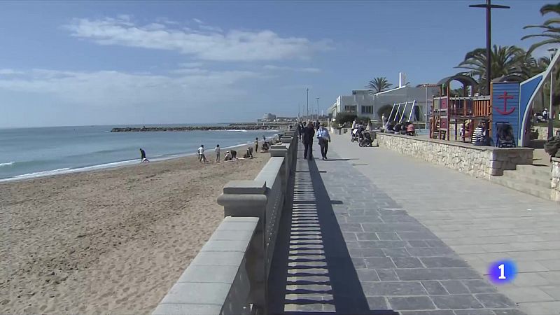 Últim dia d'hivern: la costa celebra l'arribada de la calor i les pistes d'esquí aprofiten la neu que queda