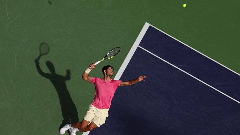 Carlos Alcaraz busca el número uno del mundo contra Medvedev en Indian Wells