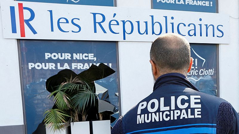 Nuevos disturbios en Francia en vísperas de la votación de las mociones de censura