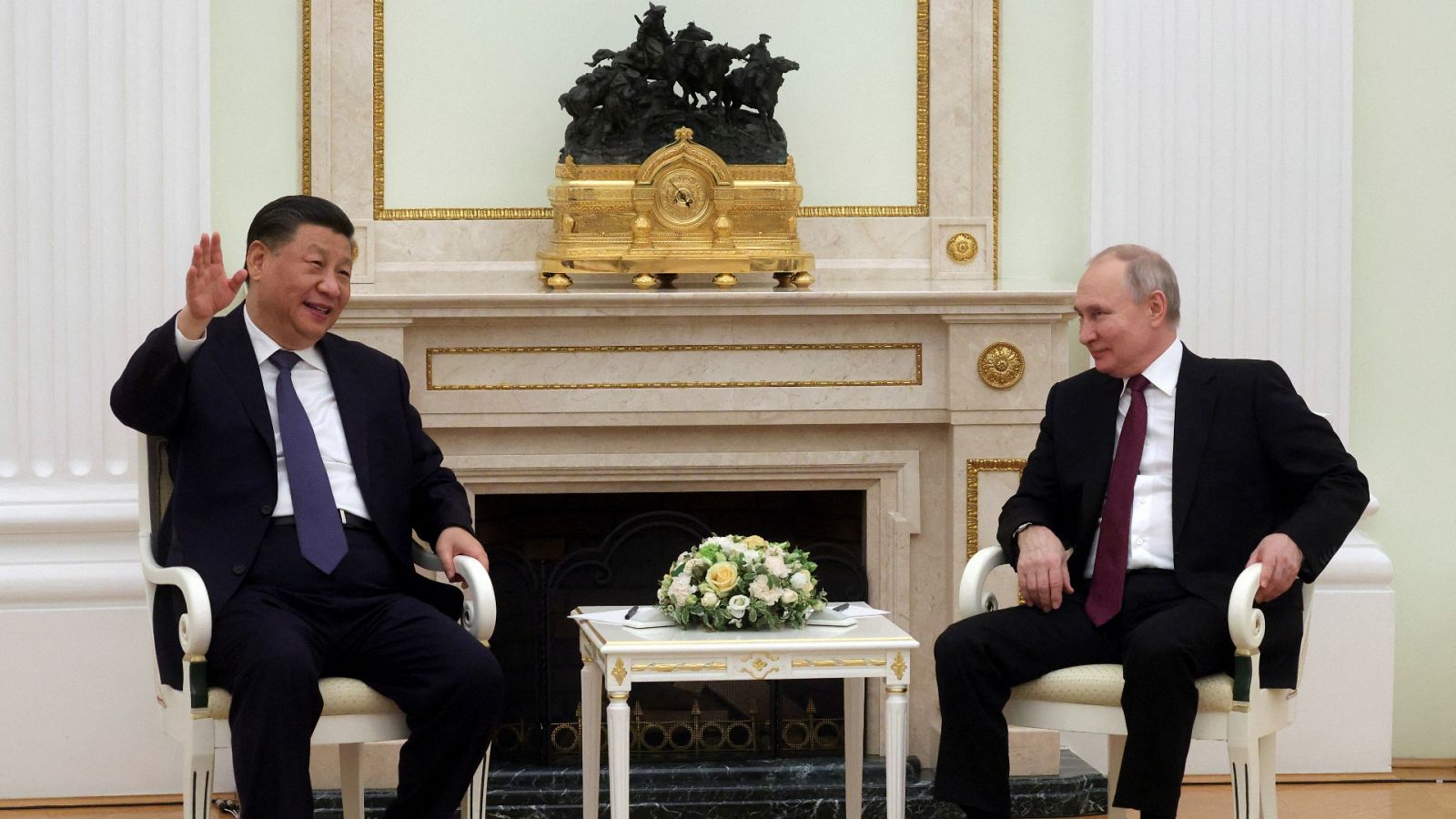 Xi se reúne con Putin en Moscú durante su visita oficial de dos días.