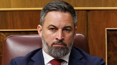 Abascal y López se enzarzan por la libertad de las mujeres 