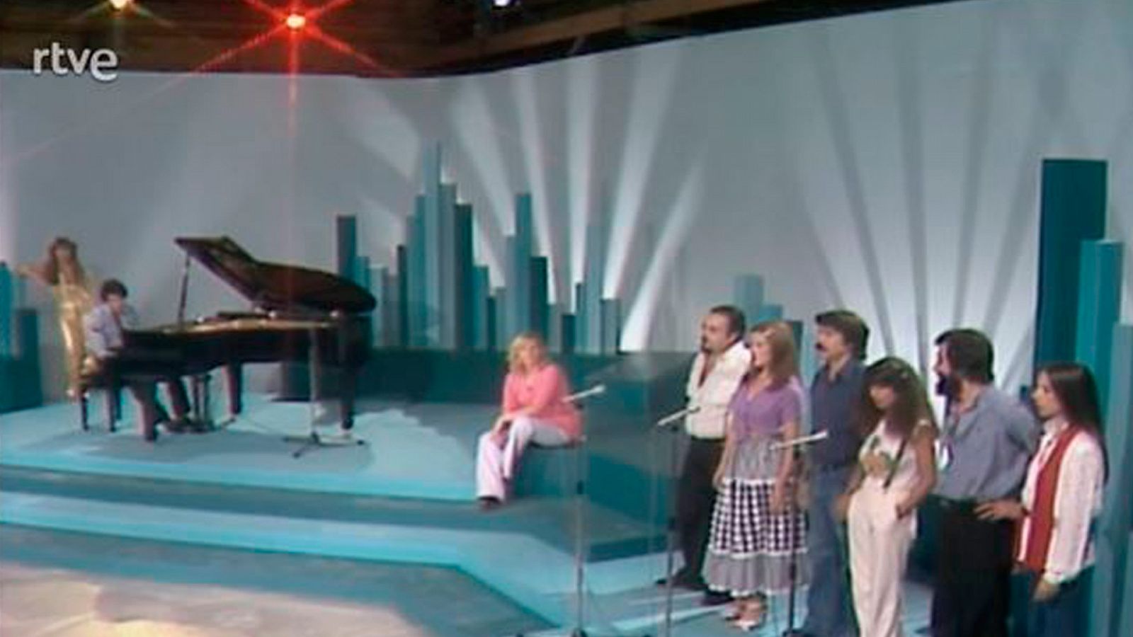Arxiu TVE Catalunya - Musical del divendres - Primer programa: Grup Estel, Òscar Mas, Judy Preston i Felipe Campuzano