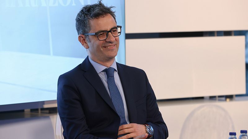 Bolaños aboga por un proyecto "fuerte y unido, a la izquierda de la izquierda del PSOE" y le desea "suerte" a Díaz