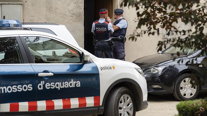 Telediario 1 - Los Mossos investigan como un posible crimen machista la muerte de una joven en Móra la Nova, Tarragona