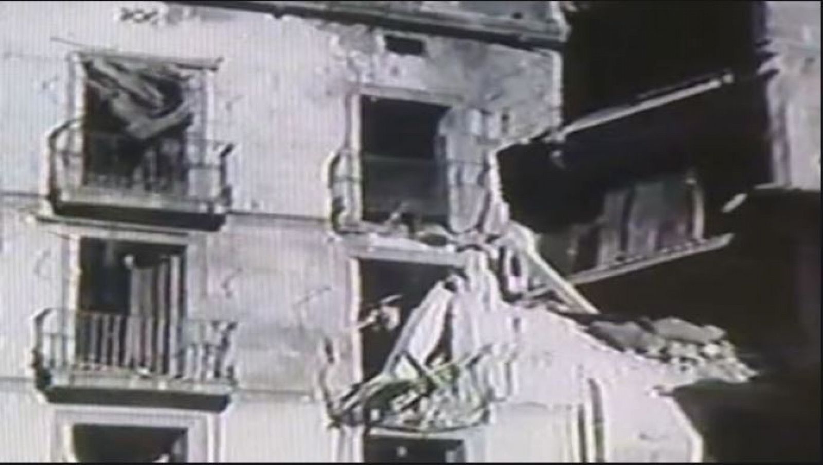 Arxiu TVE Catalunya - Catalunya avui - El bombardeig del Liceu Escolar de Lleida