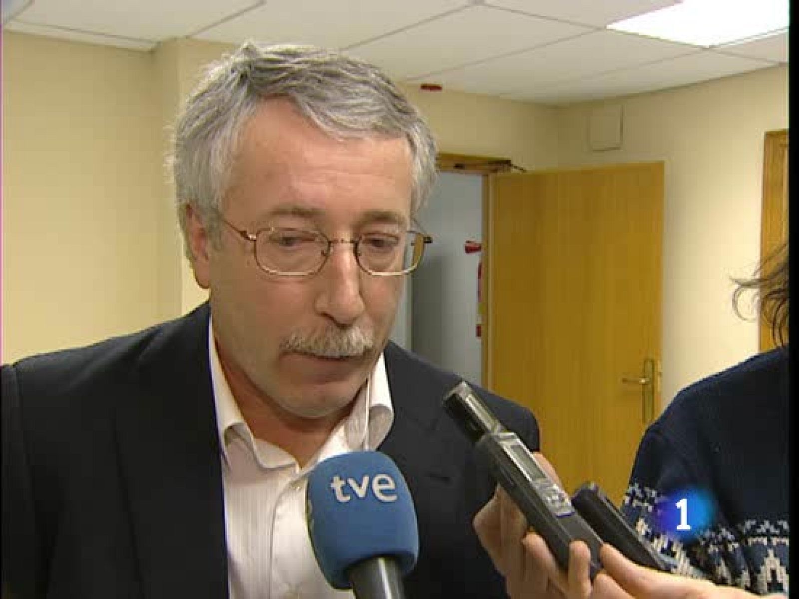 Los sindicatos dicen que la posibilidad de aumentar los años para el cáculo de las pensiones no es negociable | Ver