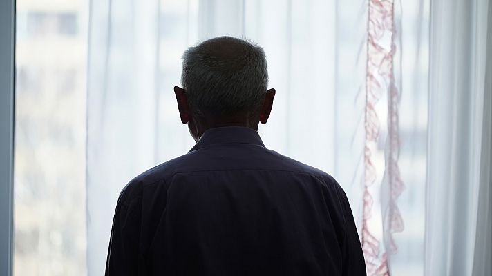 Telediario 1 - Trabajadores y familiares denuncian "las malas condiciones" de una residencia en Alcalá