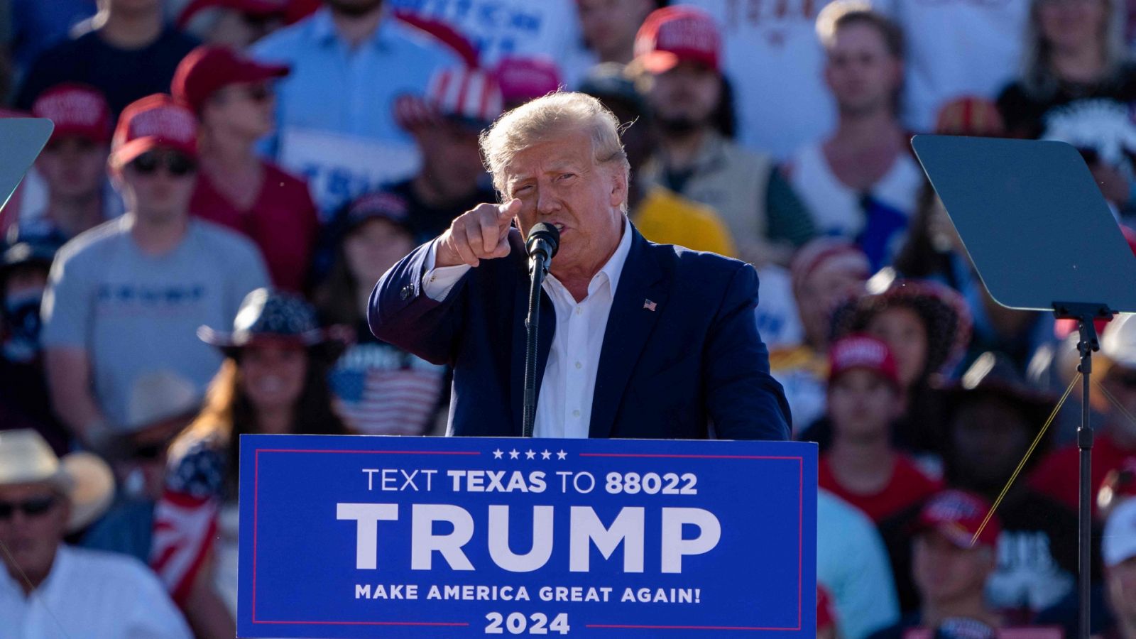 Primer gran acto electoral de Trump en Texas