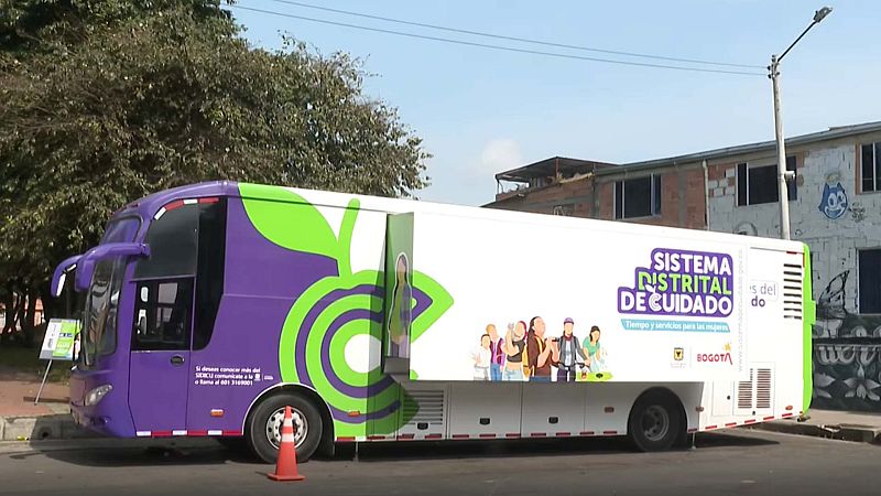 'Autobuses del cuidado': servicios para mujeres de zonas desfavorecidas de Bogotá
