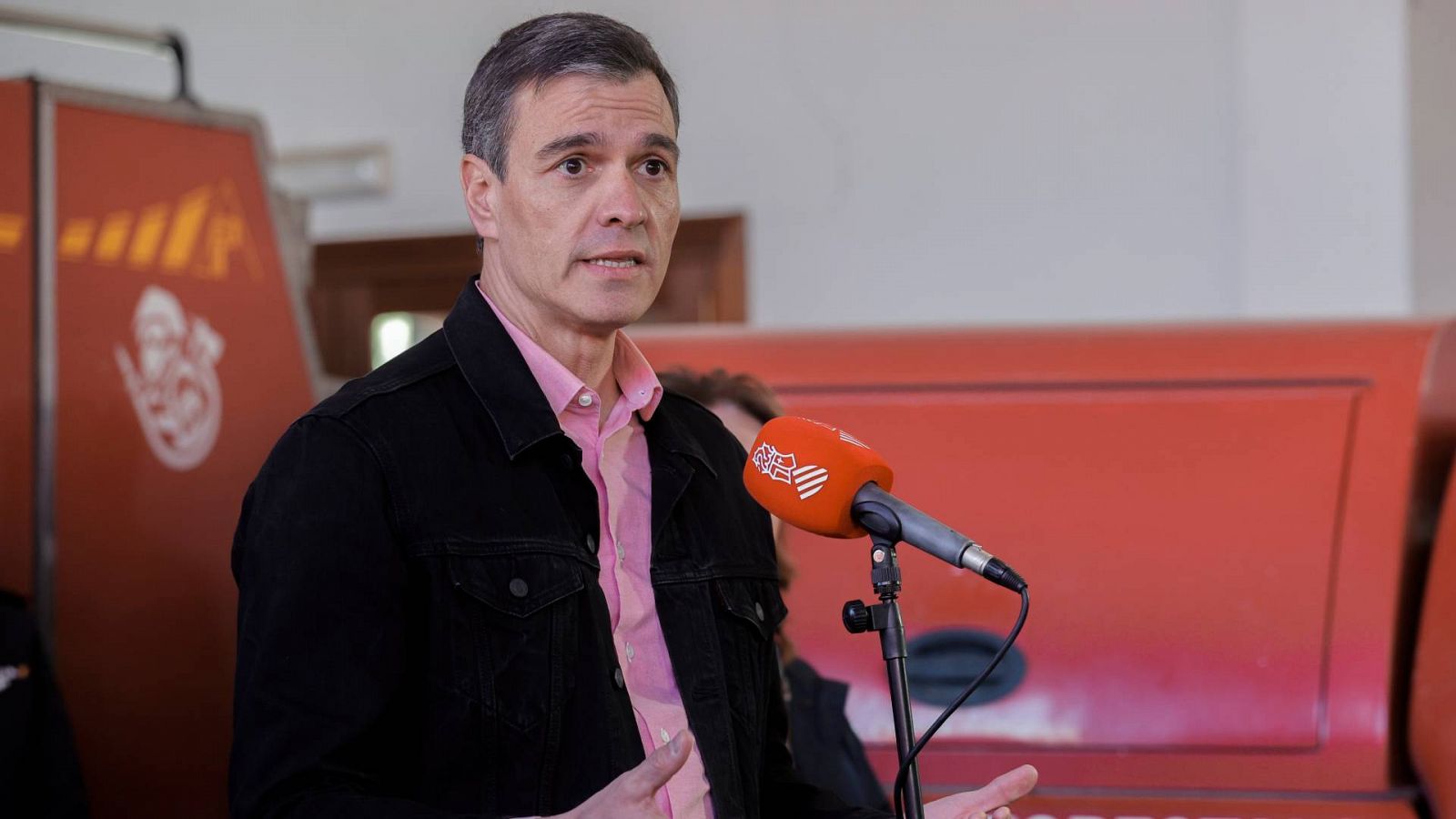 Sánchez: "Estamos saliendo del invierno y nos estamos encontrando incendios propios de meses de verano"