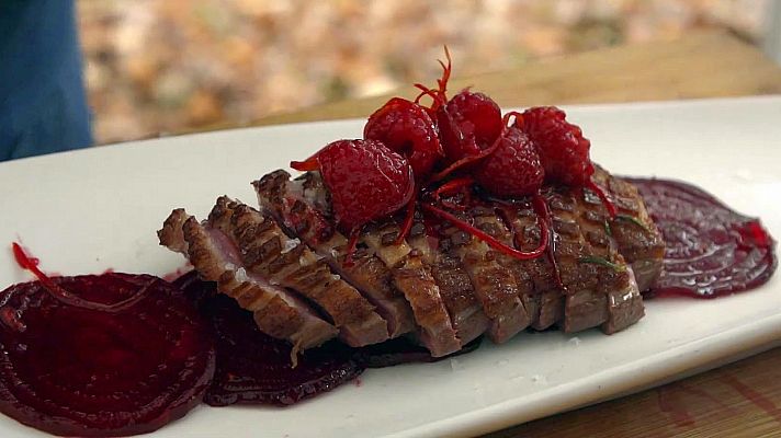 Receta de magret de pato con jugo de frambuesas