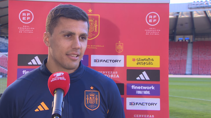 Fútbol - Rodri, a RTVE: "Escocia juega muy vertical, tenemos que estar muy atentos"