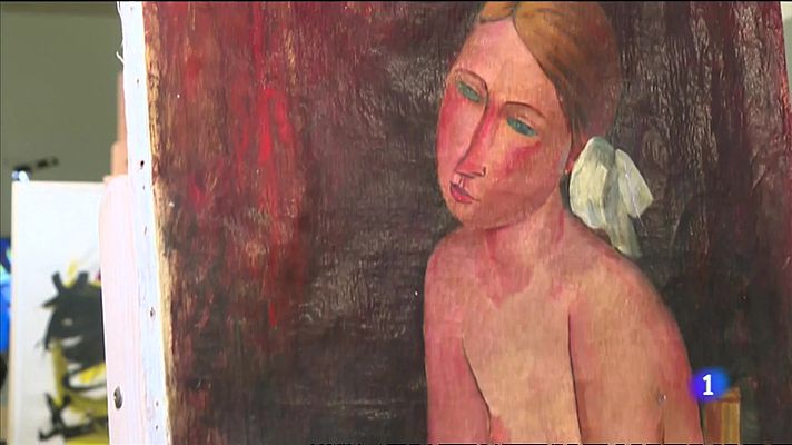 L'informatiu - Comunitat Valenciana - El MUVIM reunix un centenar de peces falses que intentaren vendre com a originals